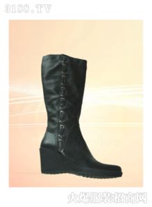 富麗達(dá)鞋業(yè)產(chǎn)品 產(chǎn)品圖片 加盟店怎么樣